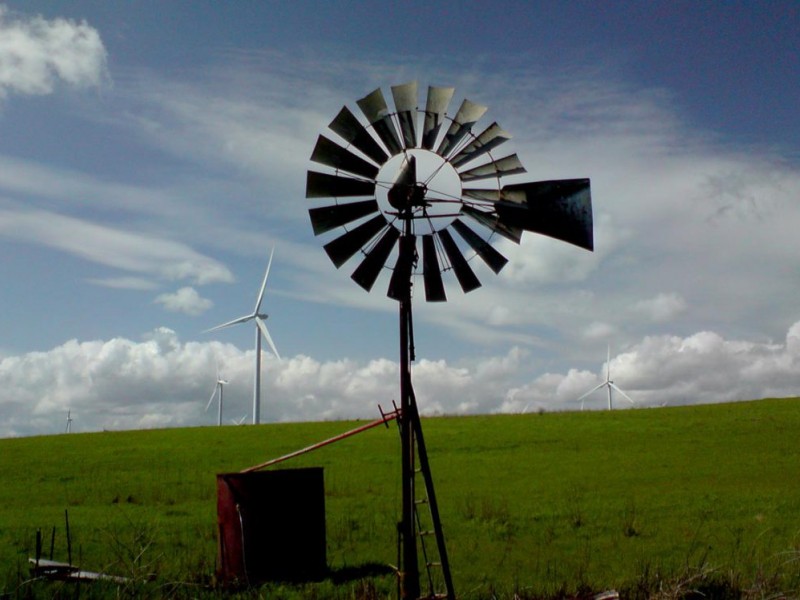 Build Your Own Wind-Powered Water Pump
